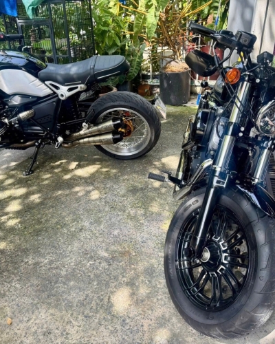 ​​​​​​​[T6/2026] Harley 48 2017 xe Mỹ lướt 2k miles nhiều đồ chơi; BMW R9T 2018 odo 9k km hơn 300 triệu đồ chơi