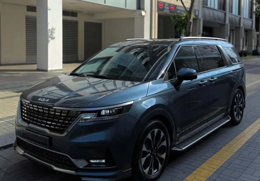 Kia Carnival Signature 2022 bản máy xăng V6 3.5 odo 5v km