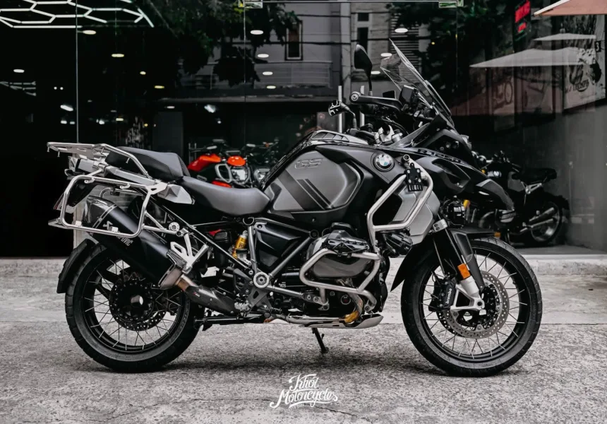 BMW R1250 GSA Triple Black 2023 đklđ T8/2025 odo 11k km