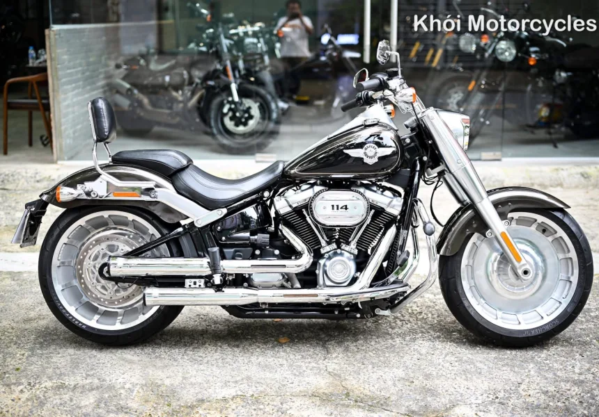 Harley Davidson Softail Fat Boy 2020 River Rock Grey two-tone Odo 5k miles