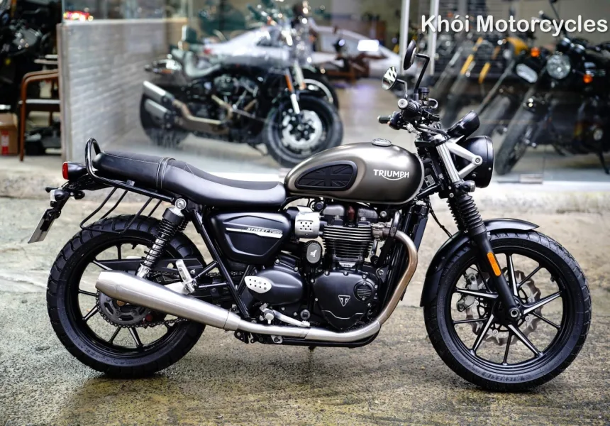 Triumph Street Twin 900 2020 kèm vài đồ chơi cơ bản
