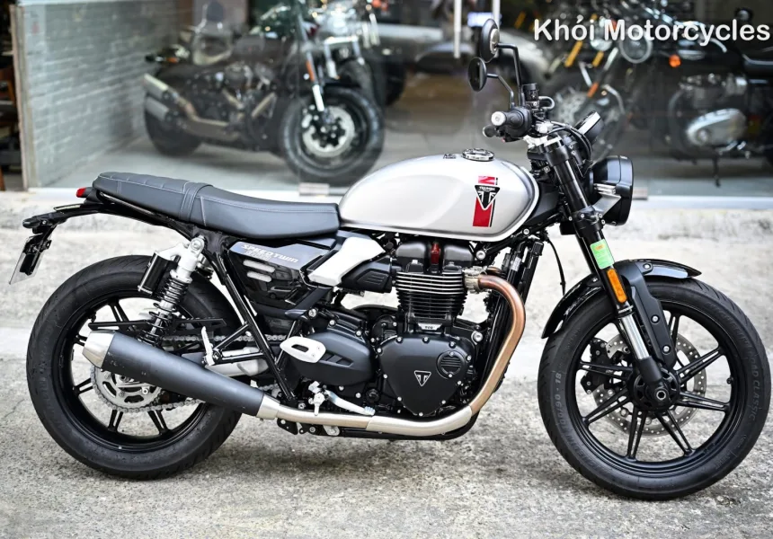 Triumph Speed Twin 900cc all-new 2025 Odo 900km