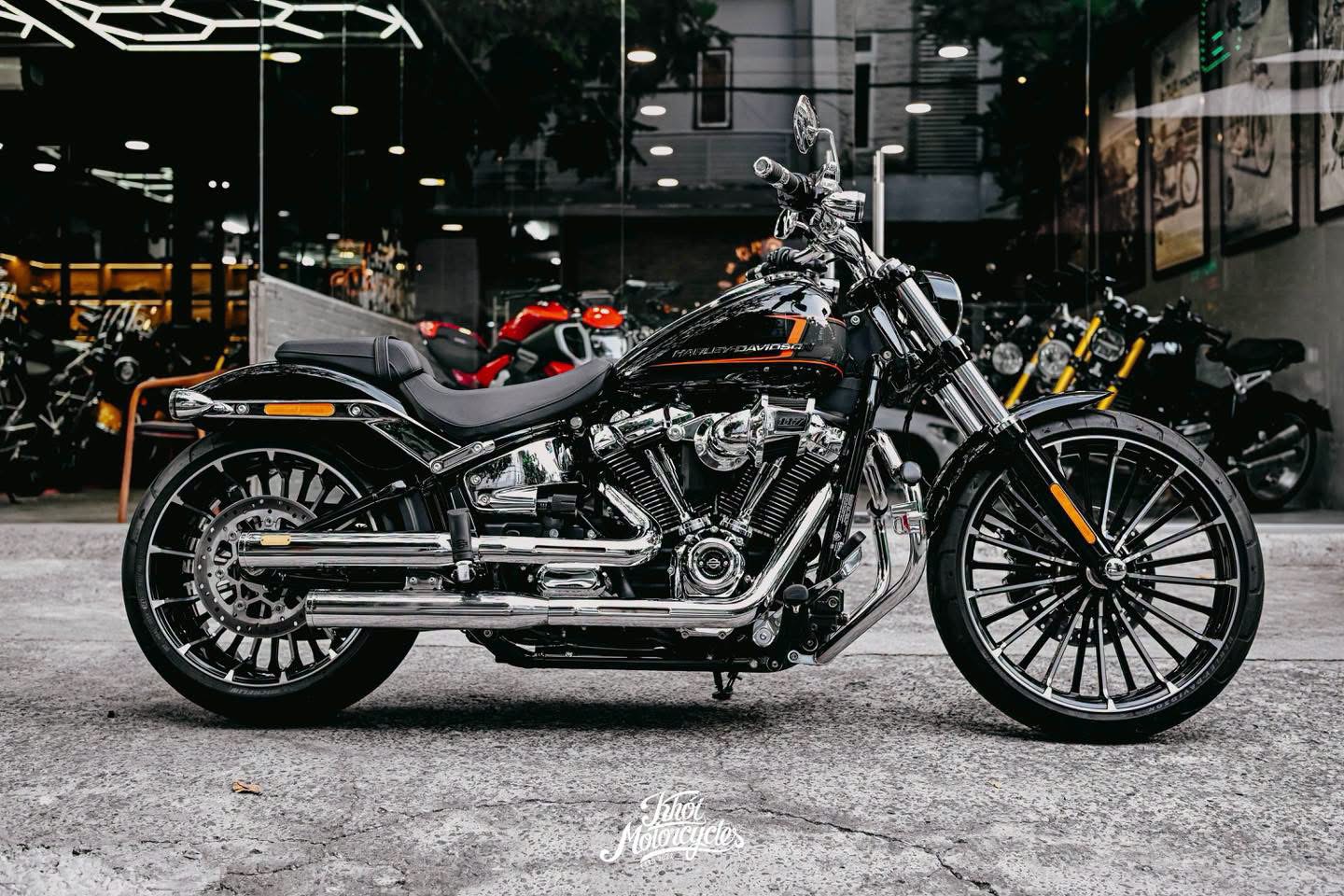 Harley Davidson Softail Breakout 117ci 2024 odo lướt 1k miles
